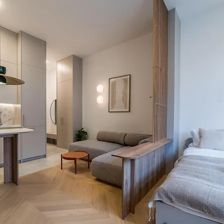 Stylowe W Kamienicy Stare By Bookinghost * Познань